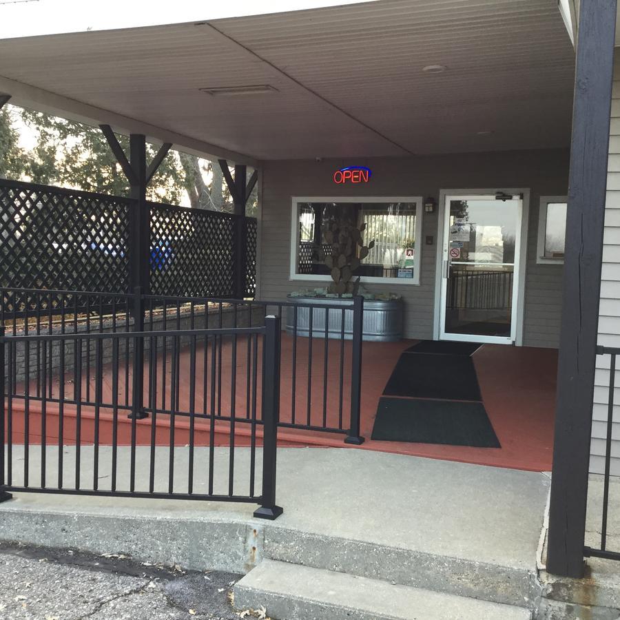 The Triangle Motel Alma Exterior foto